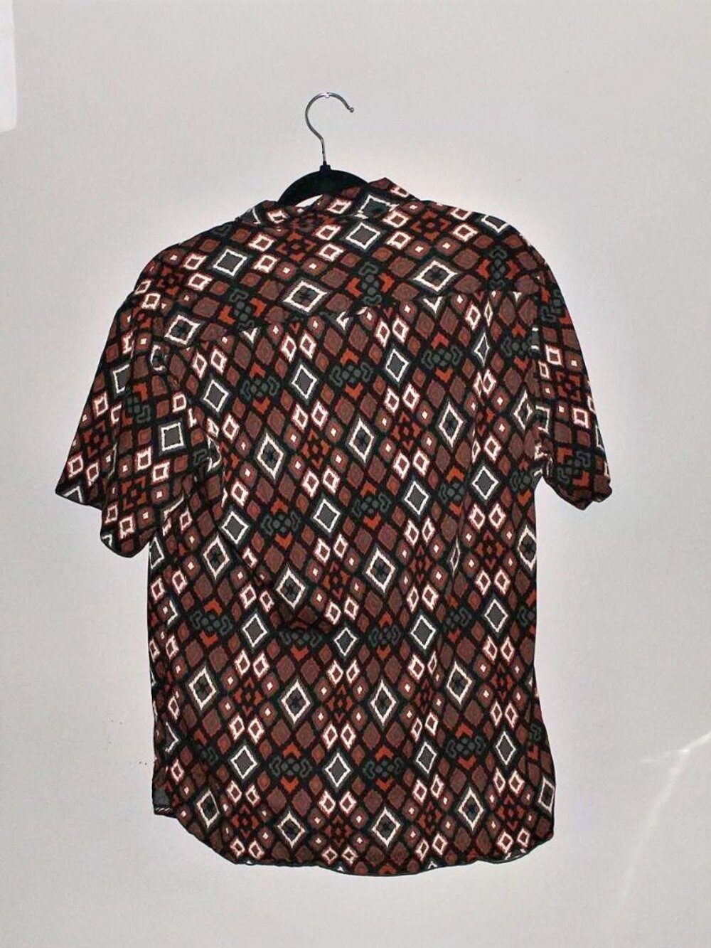 ✨ Diamond Pattern Button Down - Picture 2 of 3